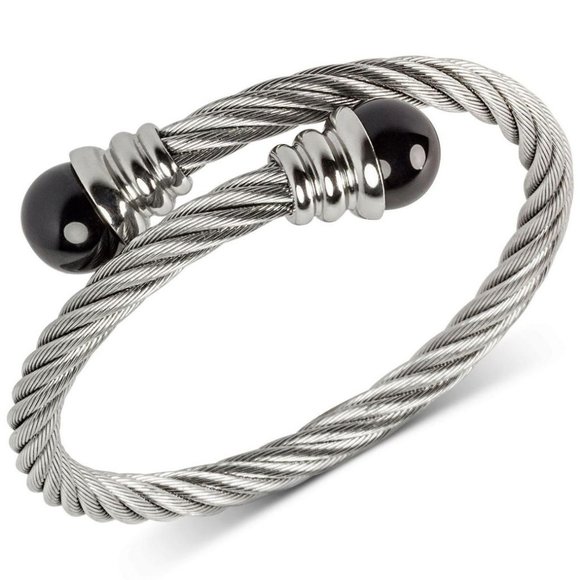 MACY'S Designer Twisted cable Black Onyx bracelet NWT - Picture 1 of 4